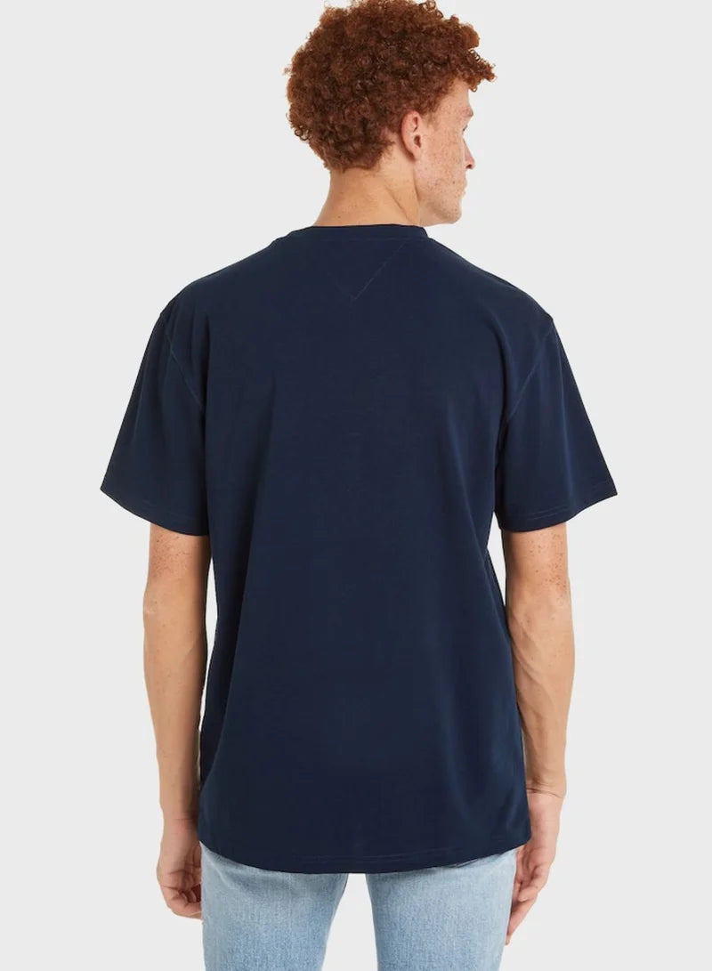 Tommy Jeans Men's Center Arched Logo Minimalist T-Shirt