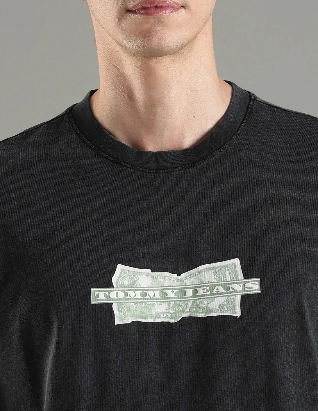 Tommy Jeans Men's Graffiti Spray Graphic T-Shirt - White