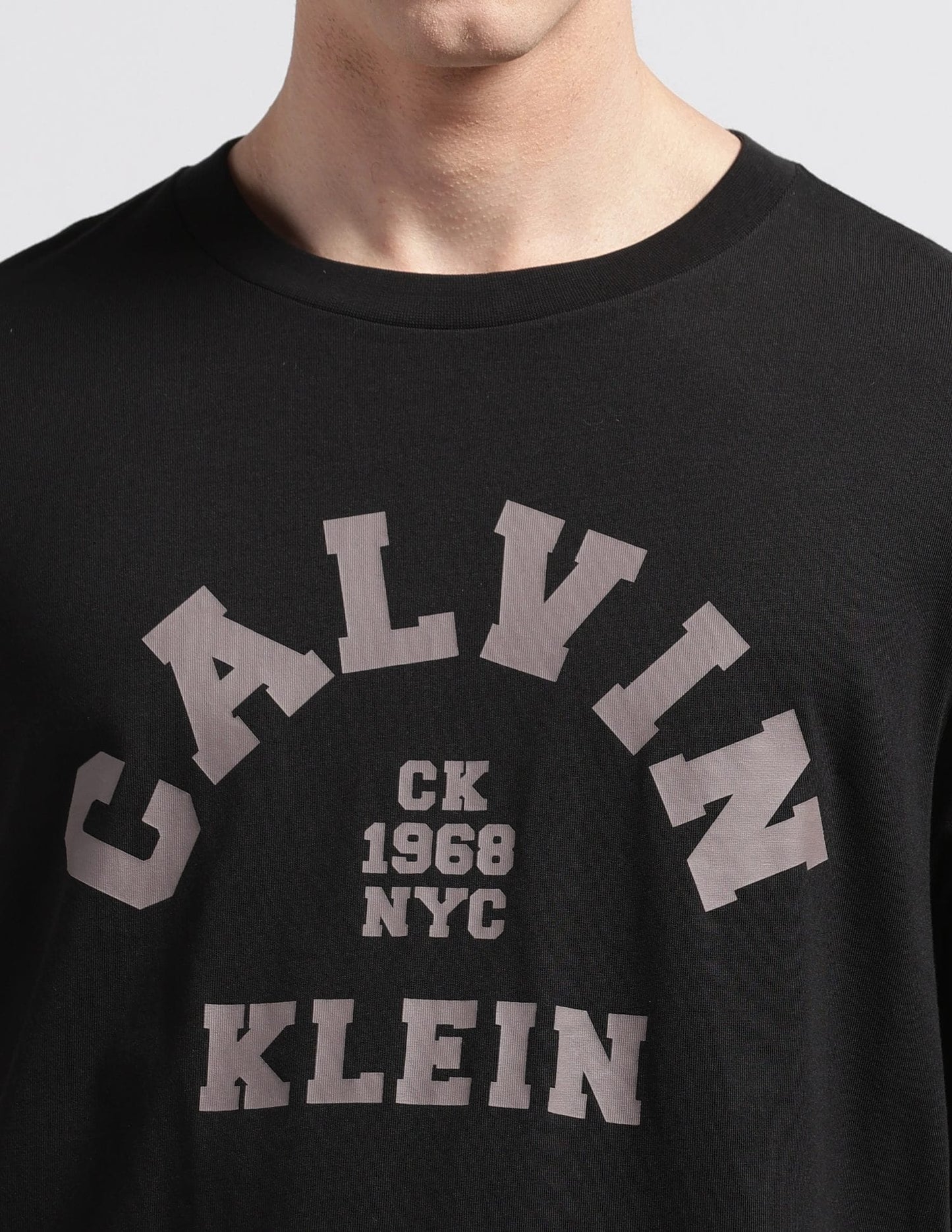 Calvin Klein Classic Logo Tee