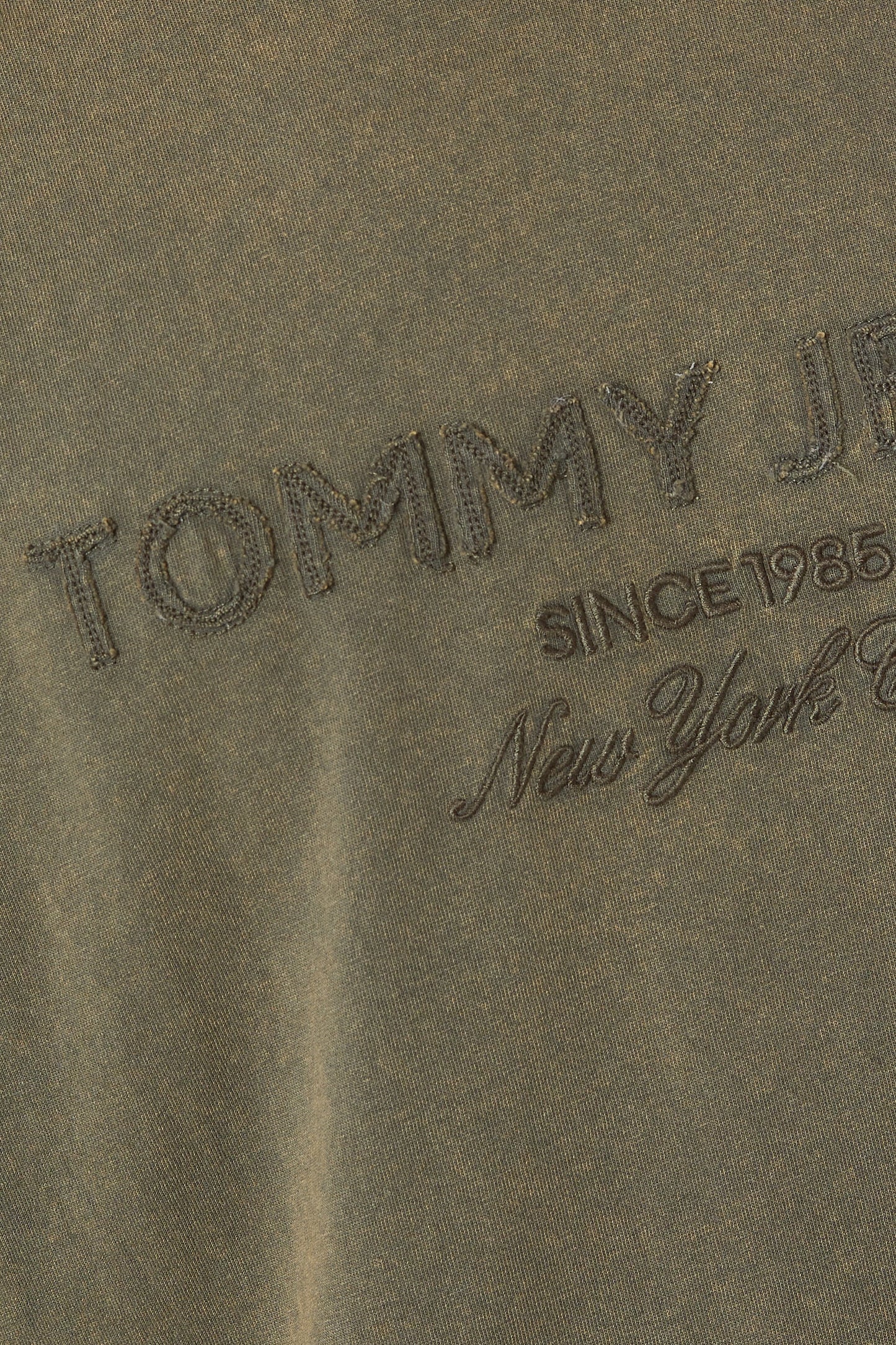 Tommy Jeans Men's Vintage Washed Chest Logo T-Shirt