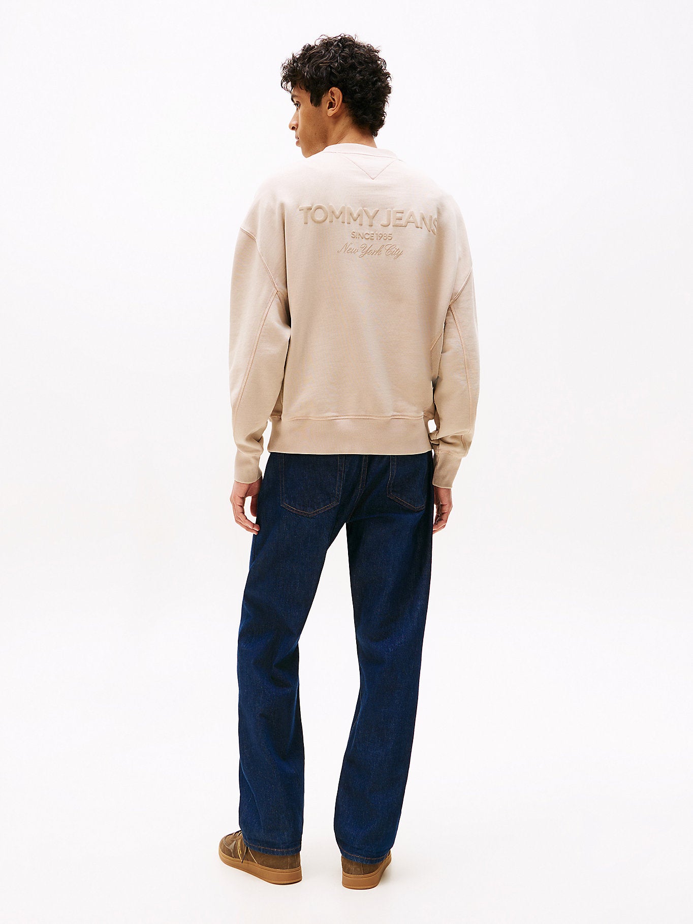 Tommy Jeans Relaxed Fit Badge Sweatshirt