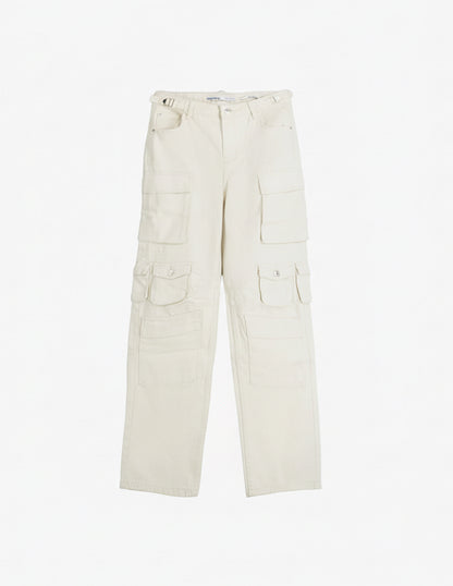 Bershka Loose Fit Cargo pants