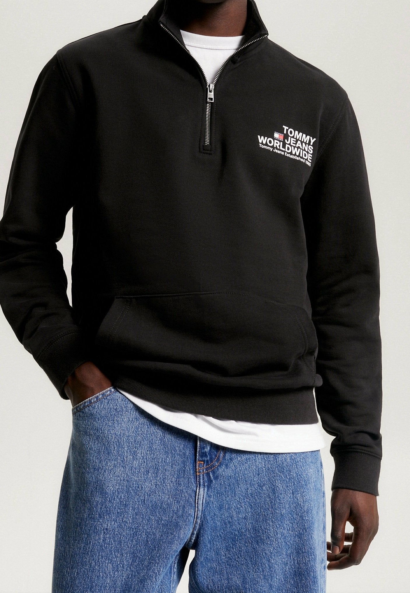 Tommy Jeans Worldwide Quarter-Zip Sweatshirt