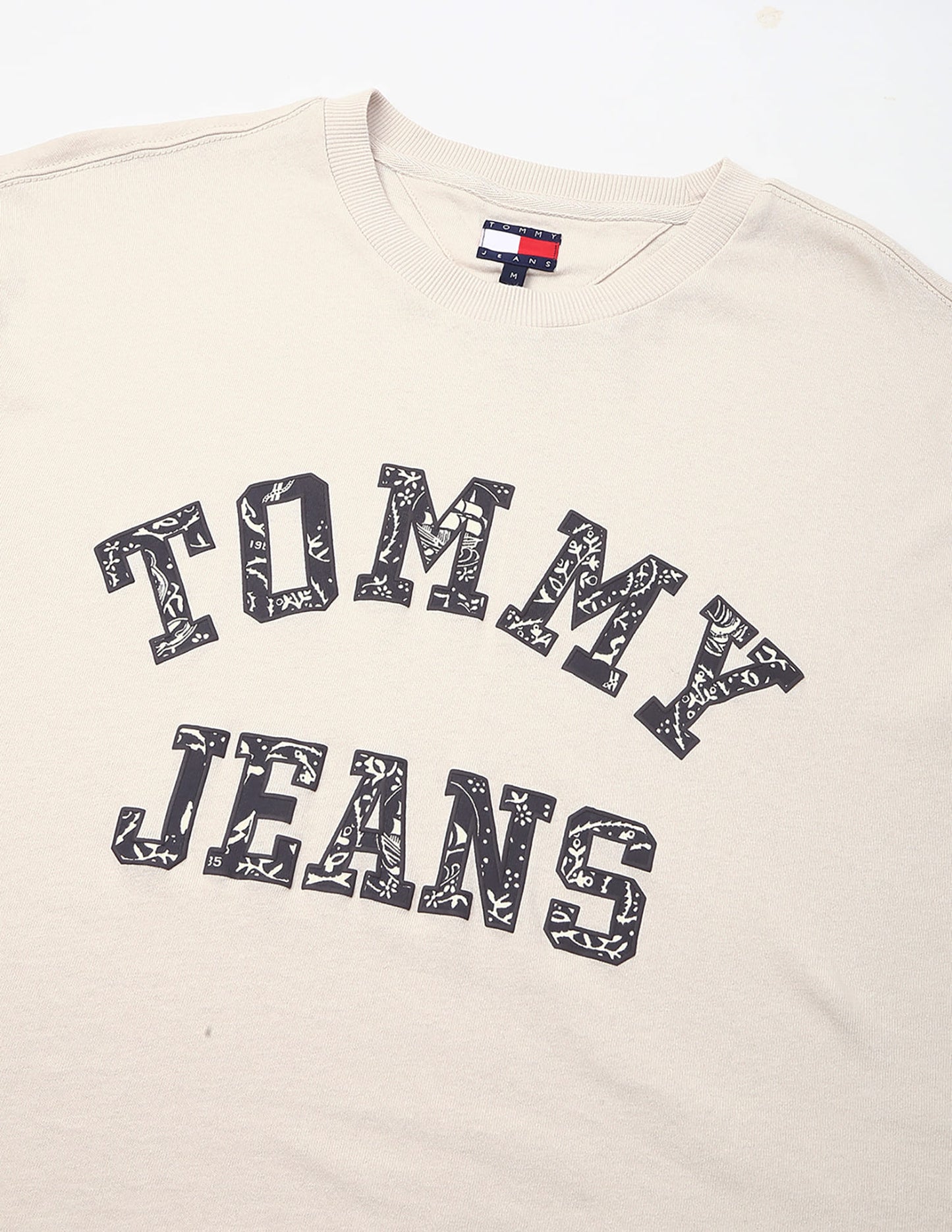 Tommy Jeans Paisley Pattern Logo Tee