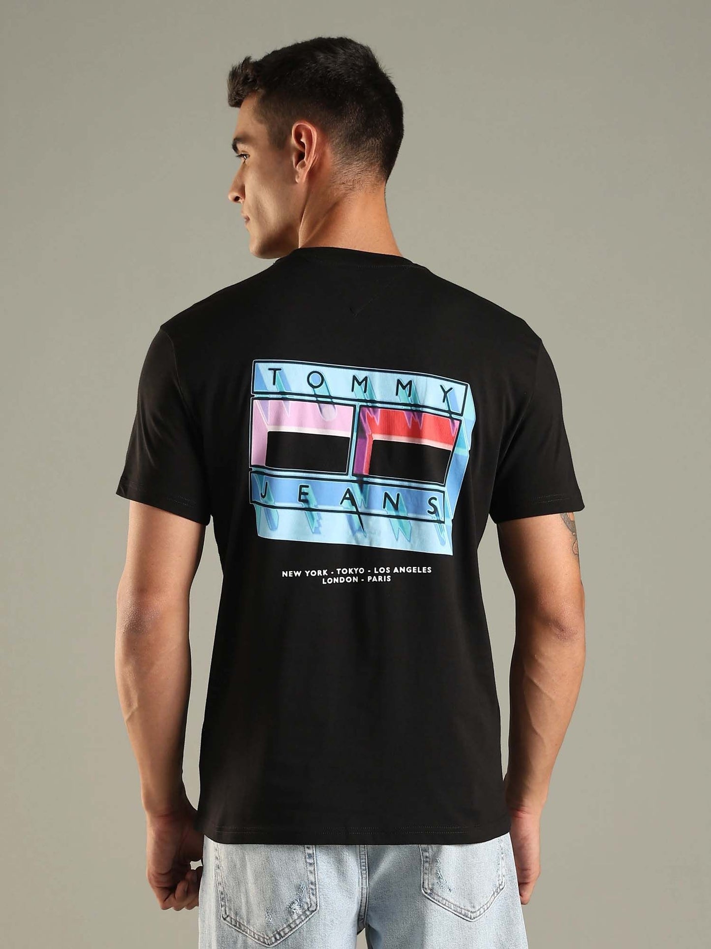 Tommy Jeans 3D Isometric Flag Graphic T-Shirt