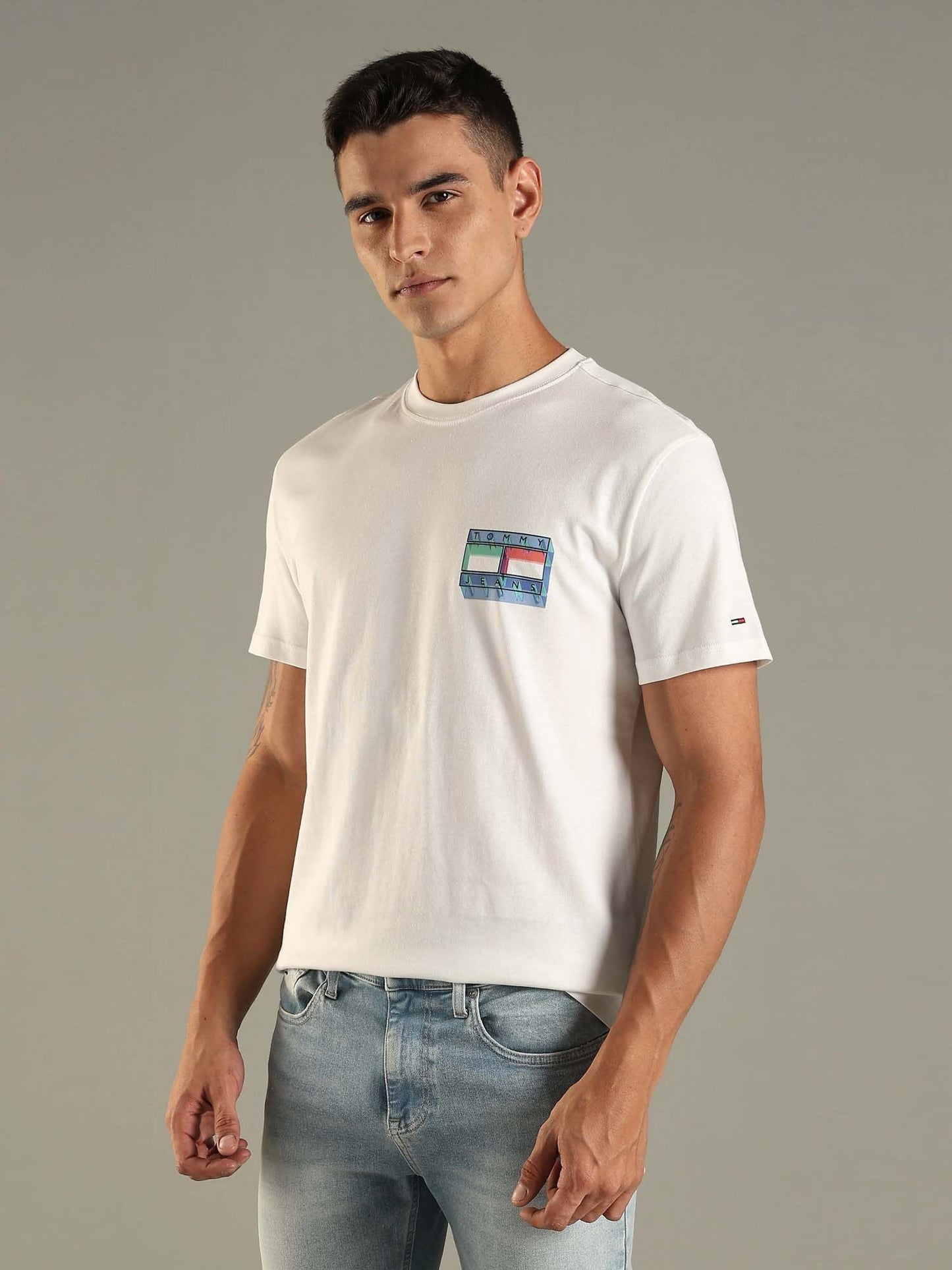 Tommy Jeans 3D Isometric Flag Graphic T-Shirt