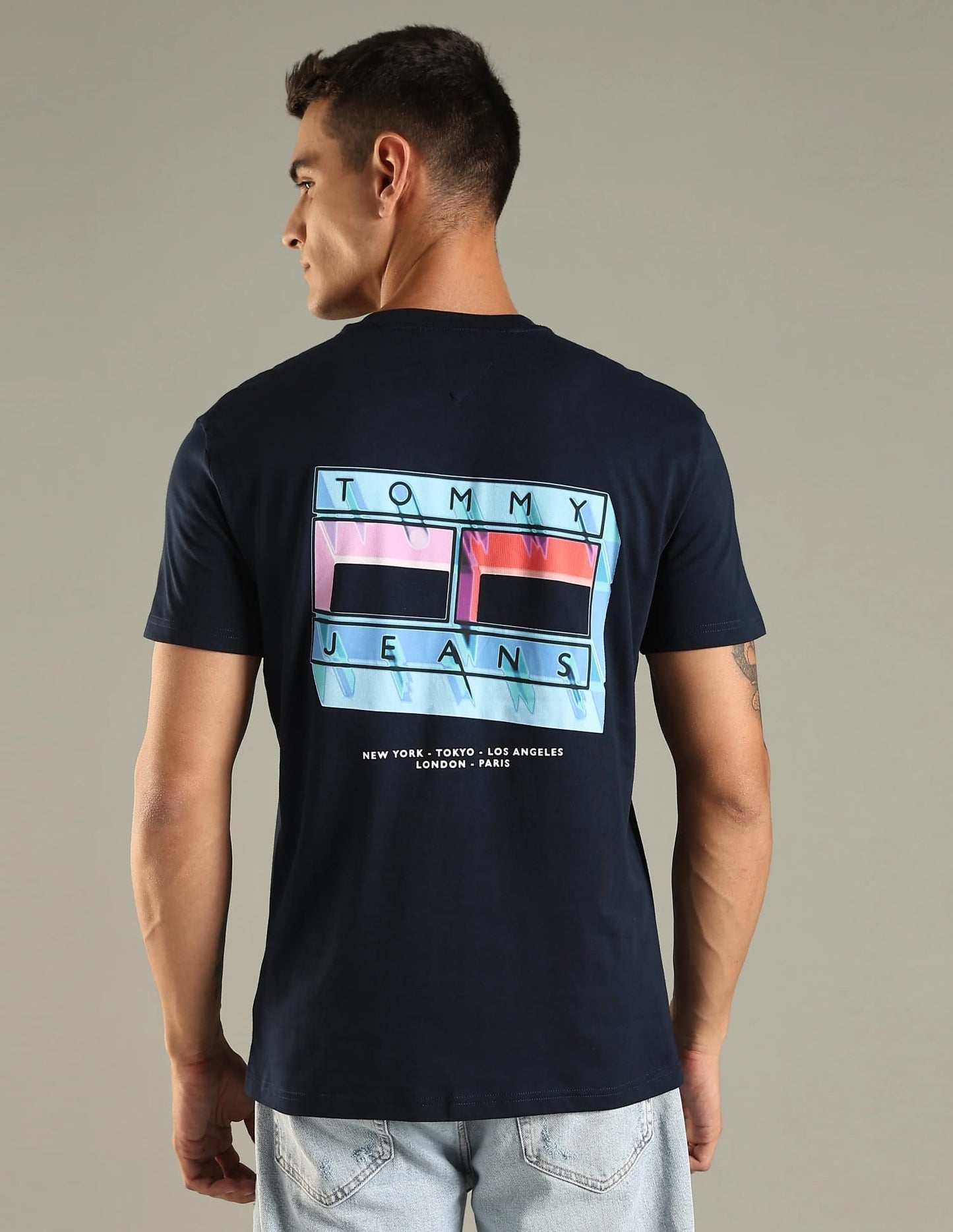 Tommy Jeans 3D Isometric Flag Graphic T-Shirt