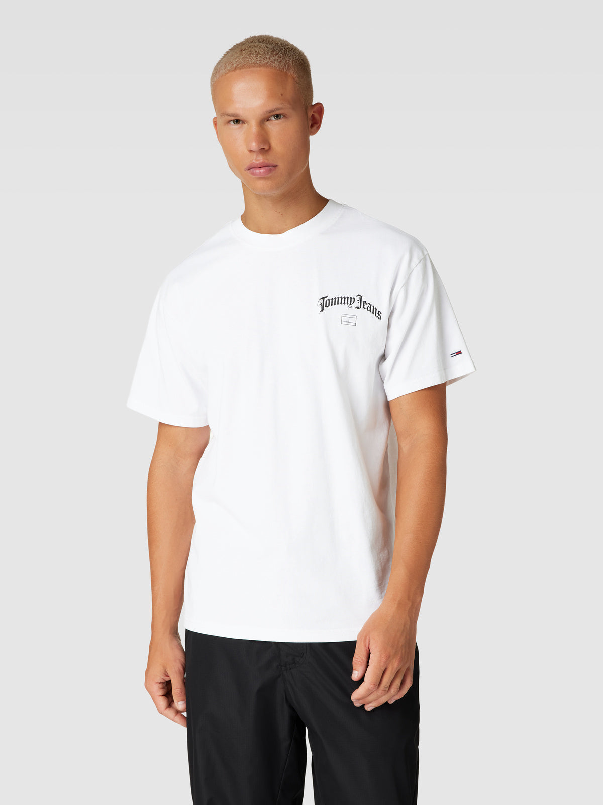 Tommy Jeans Gothic Script Logo Tee