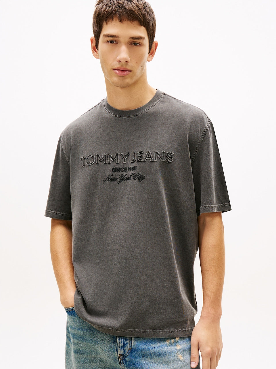 Men's Tommy Jeans Heritage Embroidered Crewneck Tee