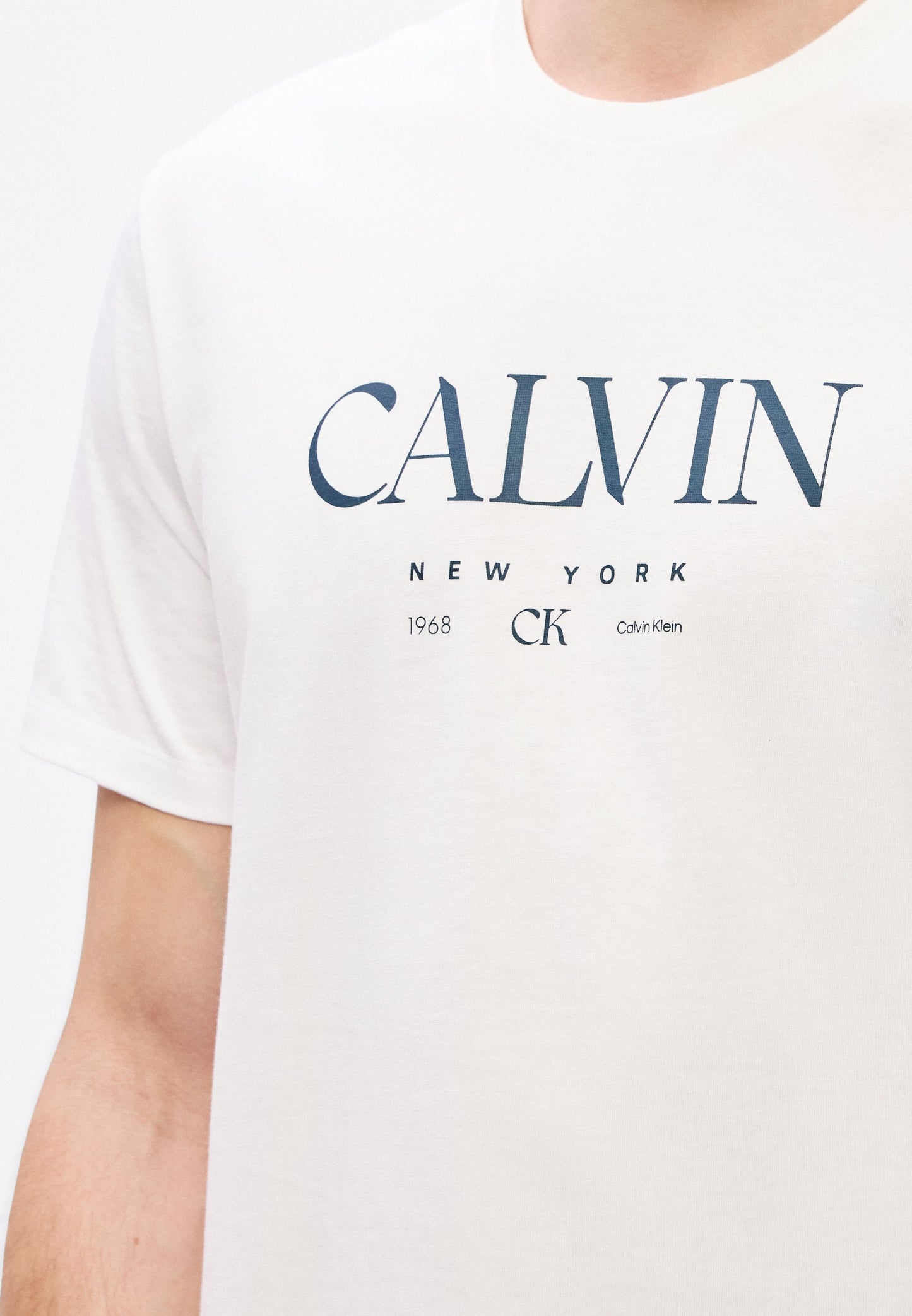 Calvin Klein New York" Short Sleeve T-Shirt