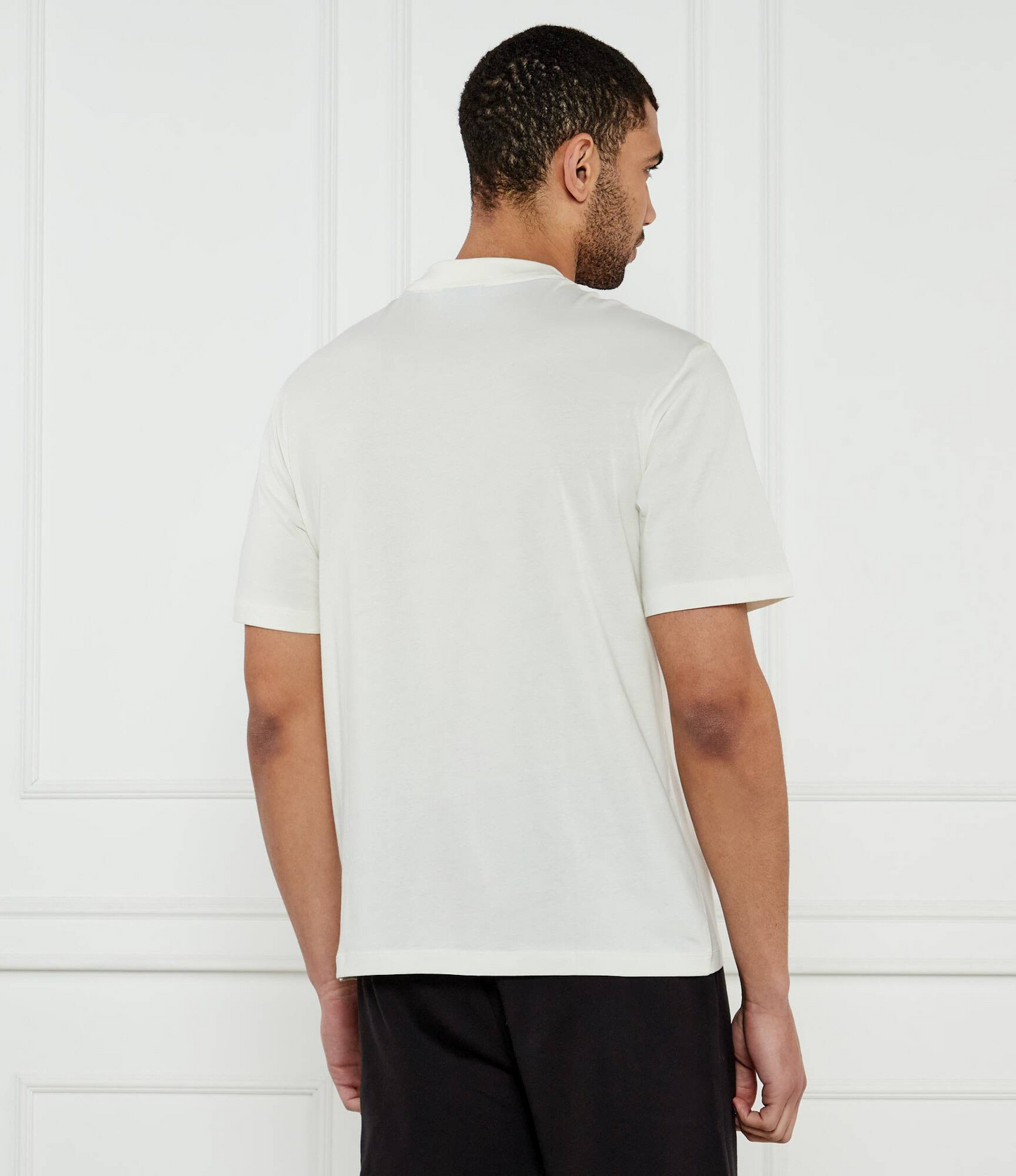 HUGO Cotton T-Shirt with Circular Logo Graphic Print