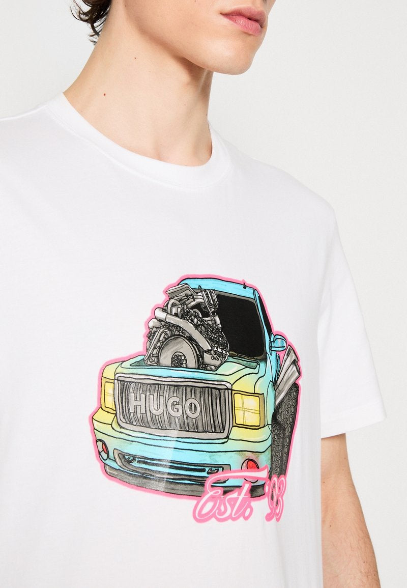 HUGO Statement T-Shirt with Bold Car Engine Artwork