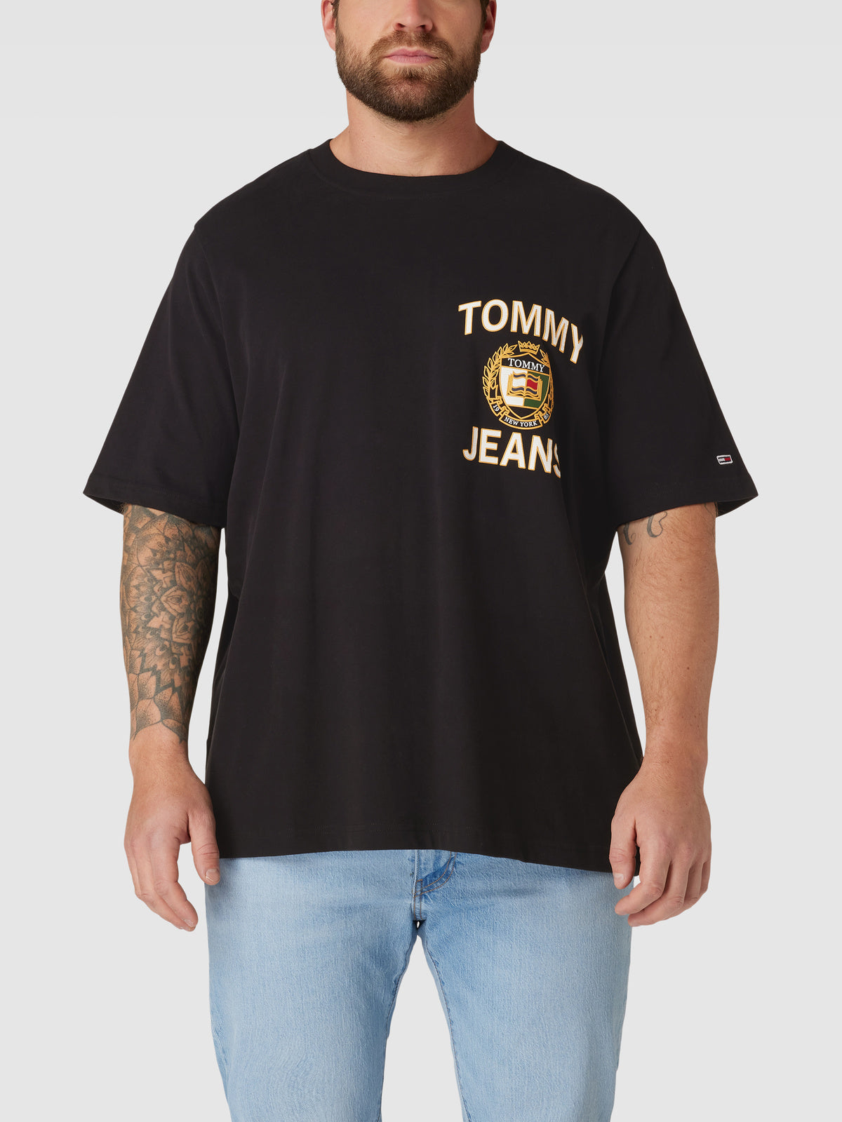 Tommy Jeans Linear Box Logo Graphic T-Shirt