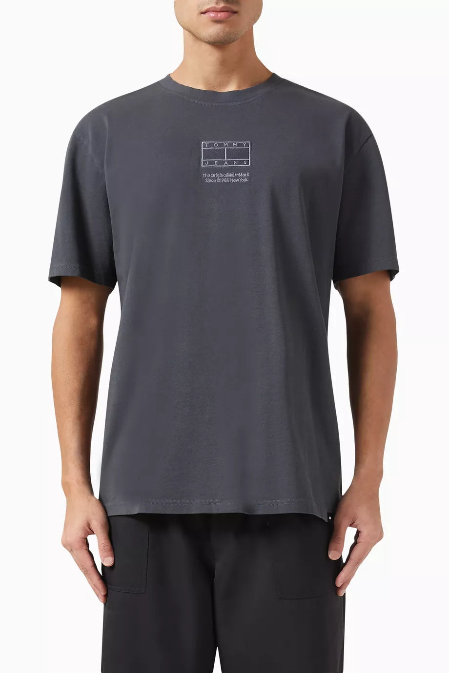 Tommy Jeans Men's Original Heritage Outline Logo T-Shirt