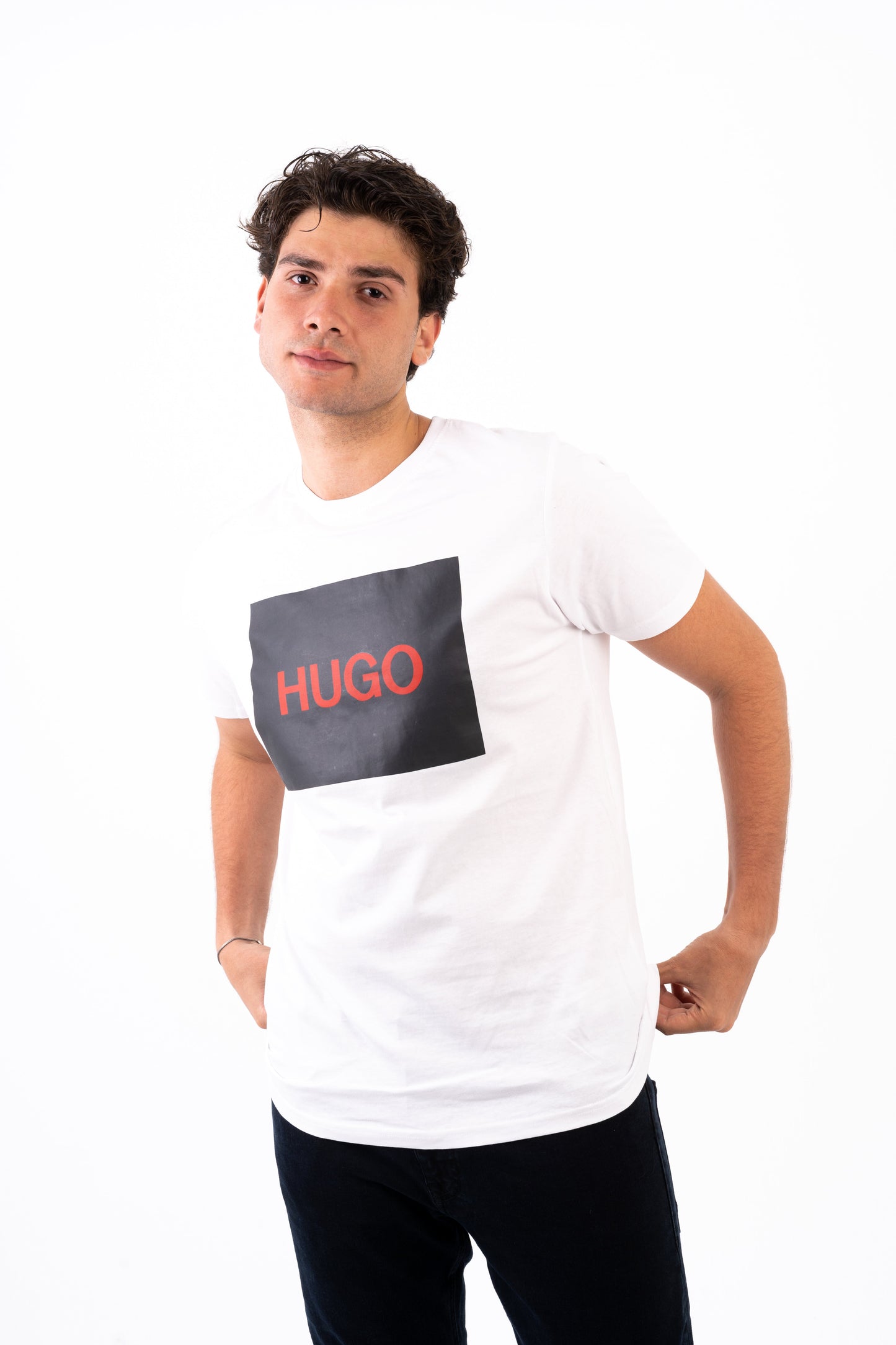HUGO T-SHIRT WITH PRINT LOGO - Regular Fit