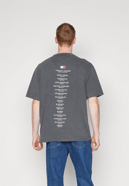 Tommy Jeans Men's Retro Outdoor Mountain Graphic T-Shirt