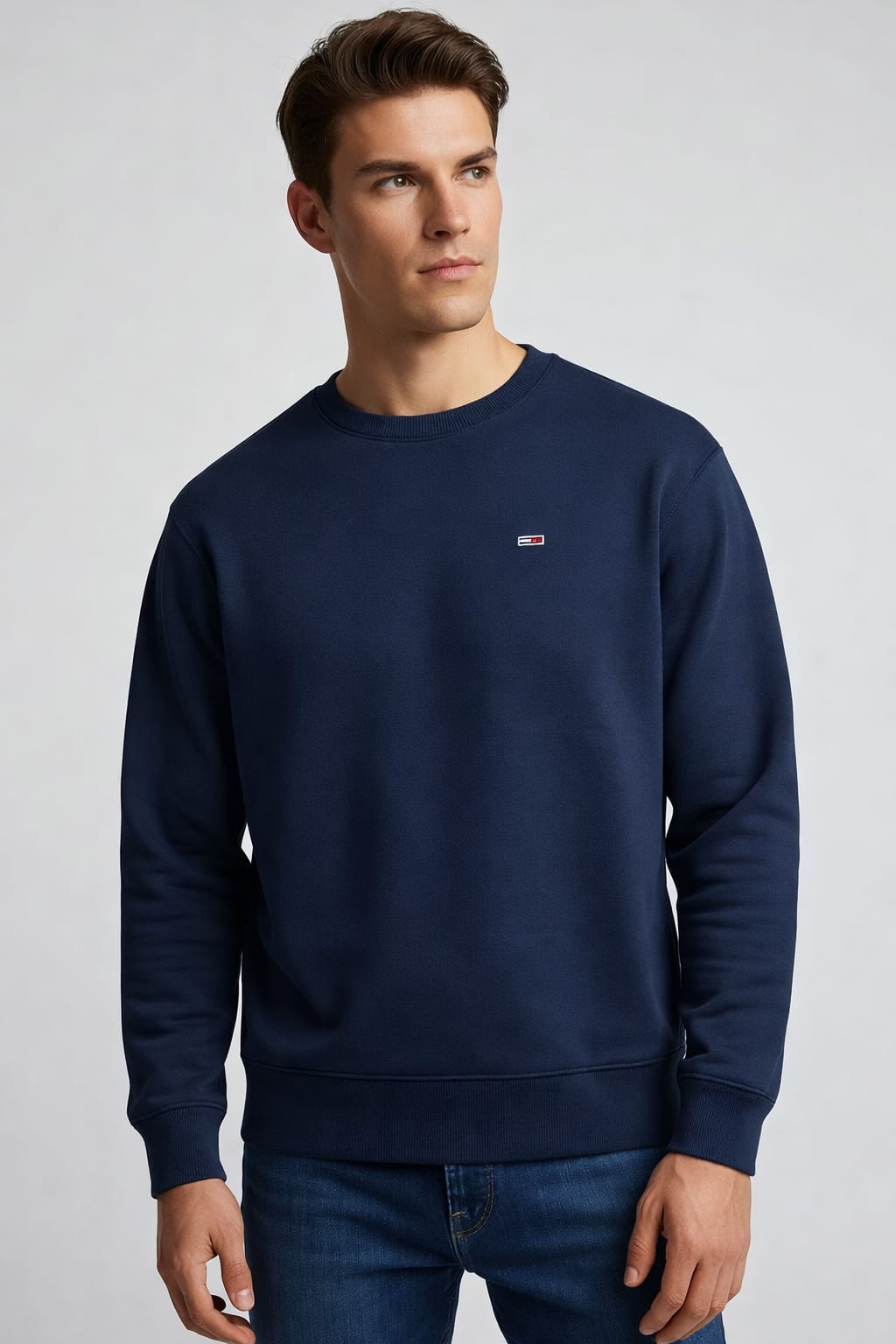 Tommy Jeans Men’s Round Neck Sweatshirt – Modern Fit