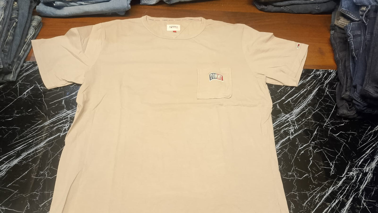 Tommy Jeans Badge Pocket T-Shirt - Beige