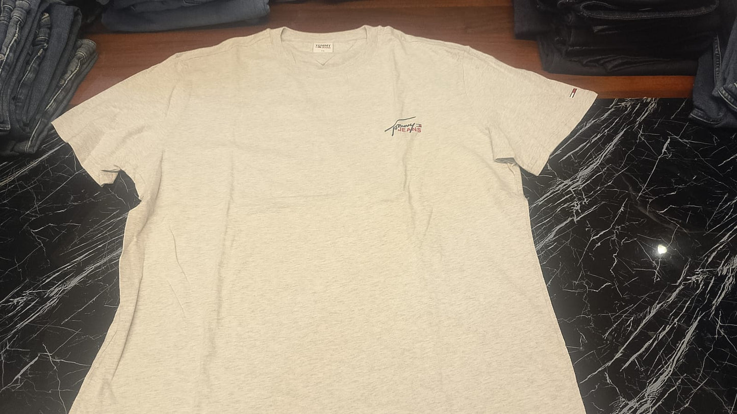 Tommy Jeans Signature Script Logo T-ShirtT