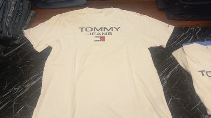 Tommy Jeans Classic Flag Logo T-Shirt - Off-White / Cream