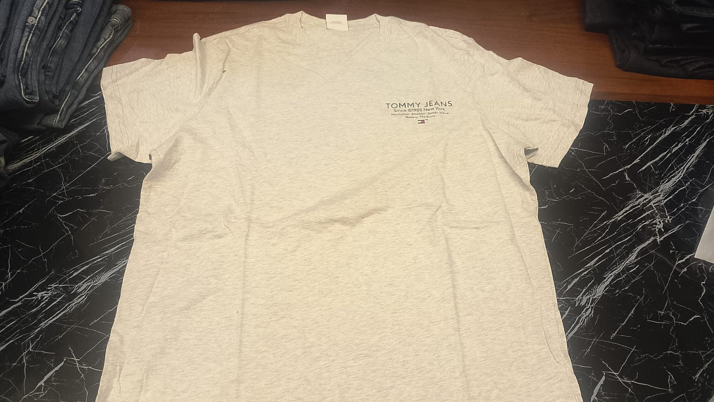 Tommy Jeans Boroughs Micro Chest Graphic T-Shirt