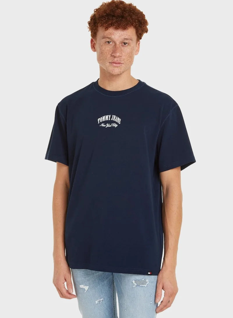 Tommy Jeans Men's Center Arched Logo Minimalist T-Shirt