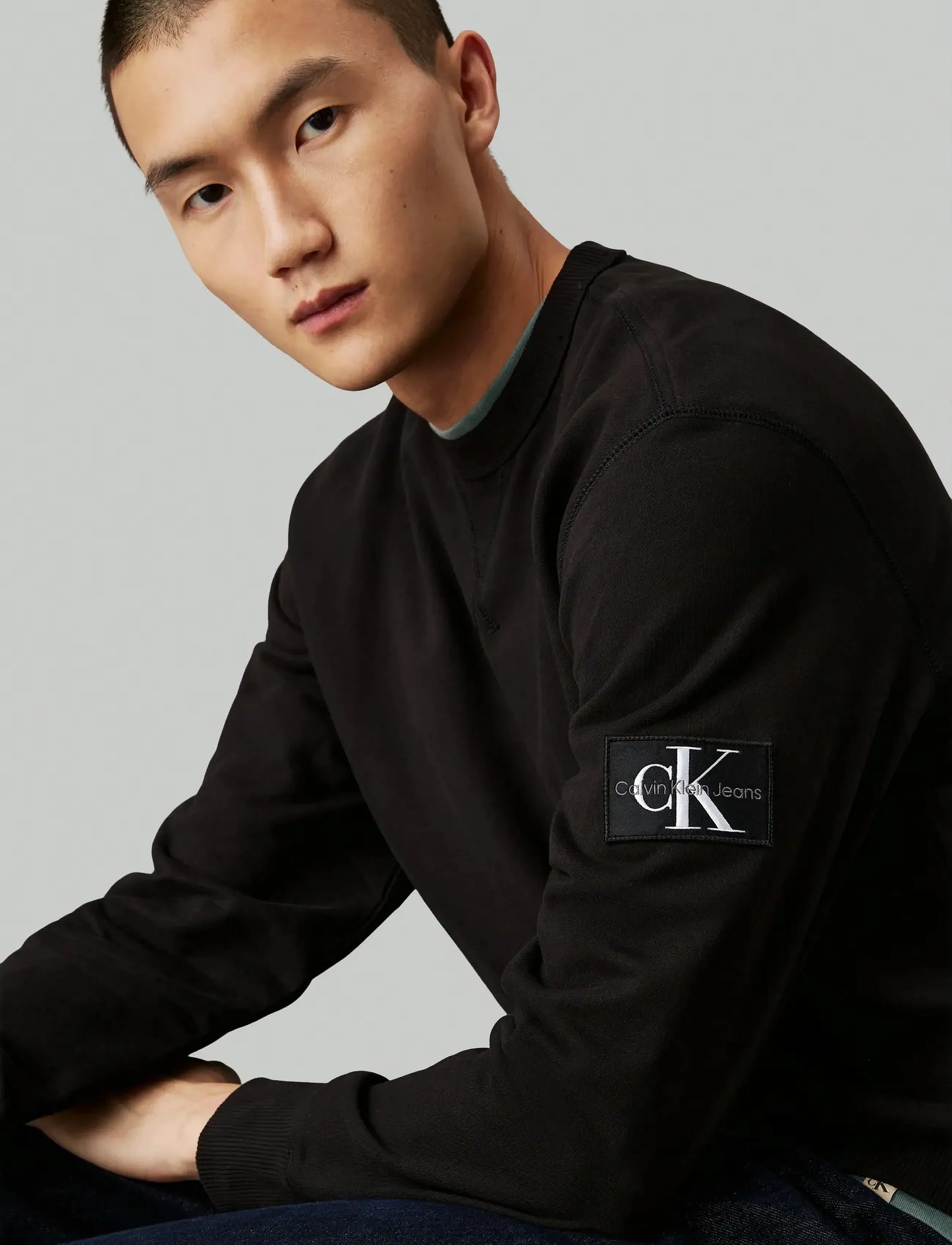 Calvin Klein Jeans Men's Crewneck Sweatshirt – Blue