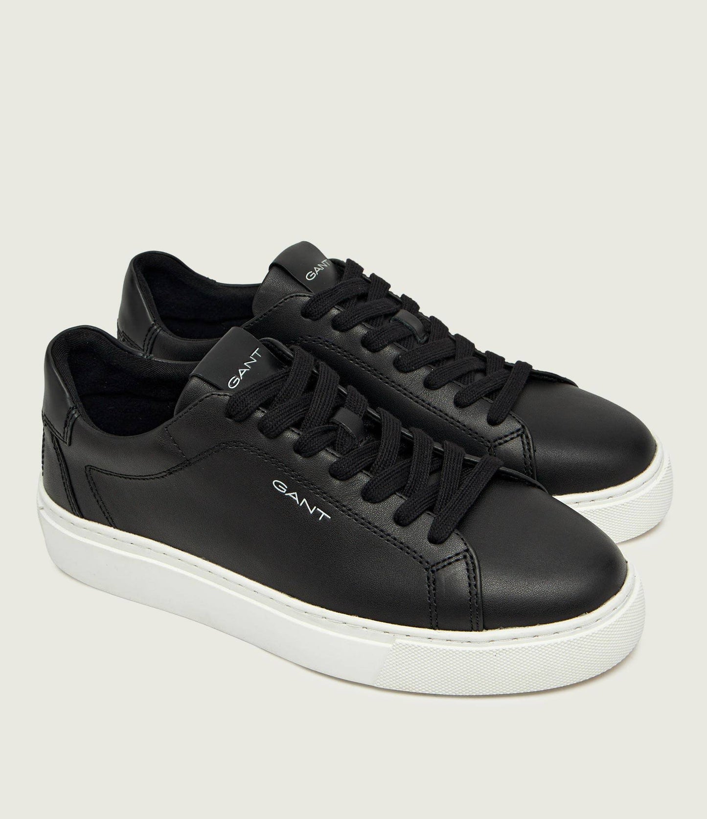 GANT Premium Leather Classic Sneakers – Smart Casual Edition