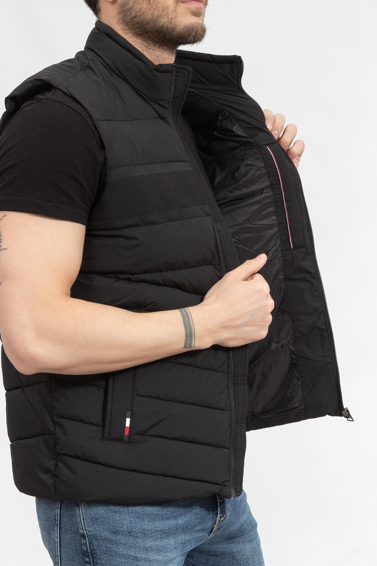 Tommy Hilfiger Men's Logo Stripe Puffer Vest